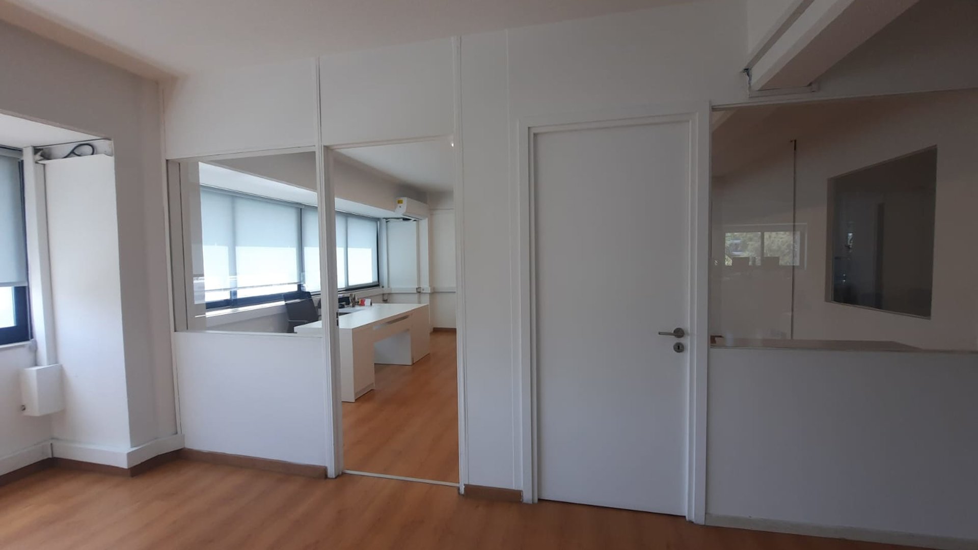 300m2 Office in Limassol, Cyprus No. 30770