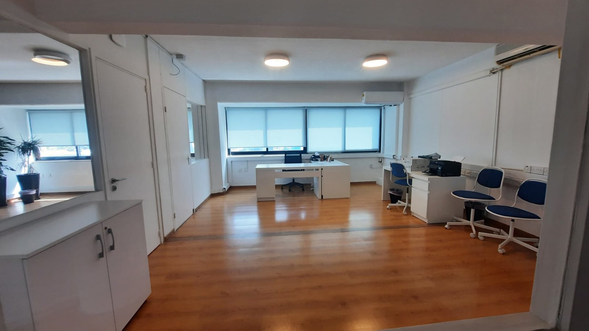 300m2 Office in Limassol, Cyprus No. 30770