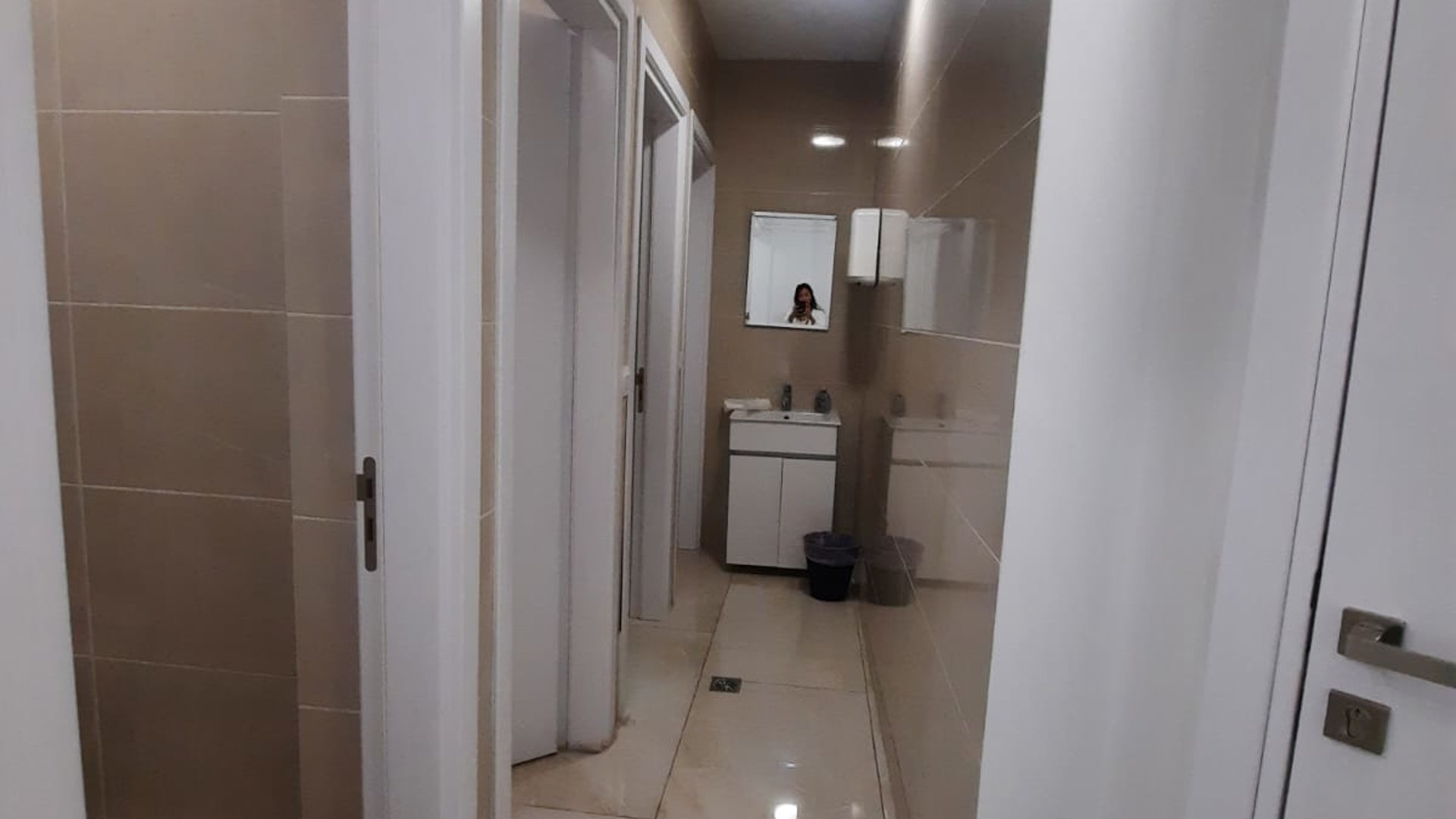 300m2 Office in Limassol, Cyprus No. 30770