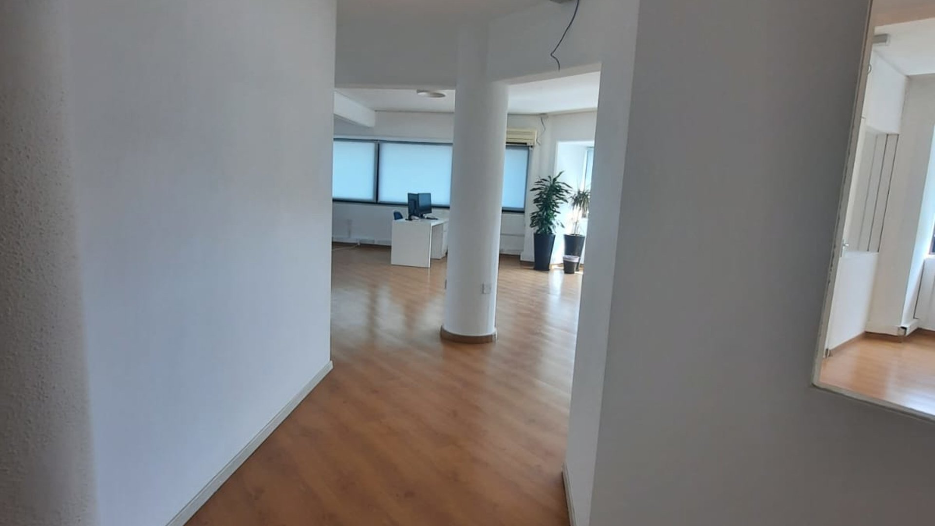 300m2 Office in Limassol, Cyprus No. 30770