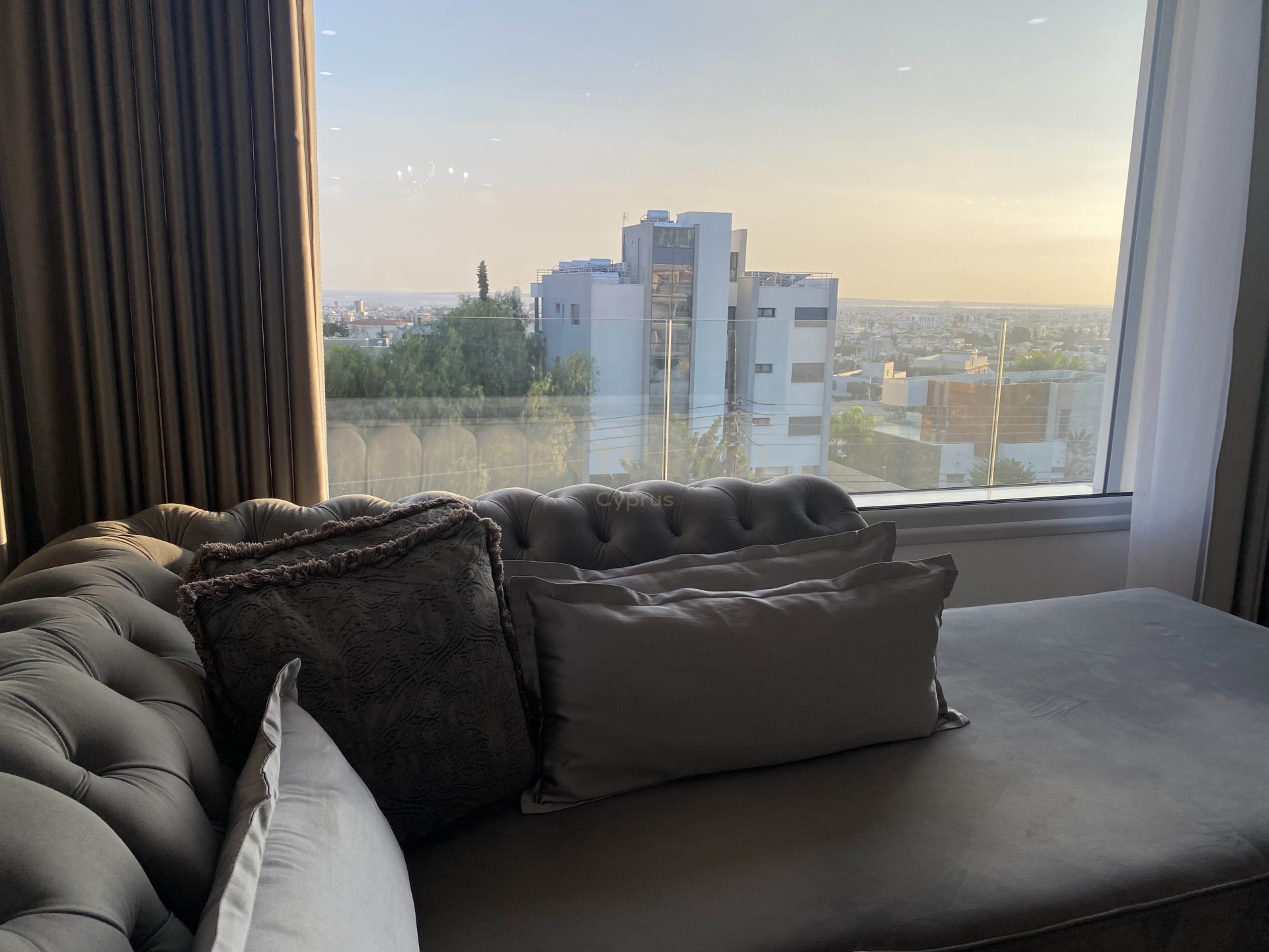 4 bedrooms Apartment in Mesa Geitonia, Limassol, Cyprus No. 22175