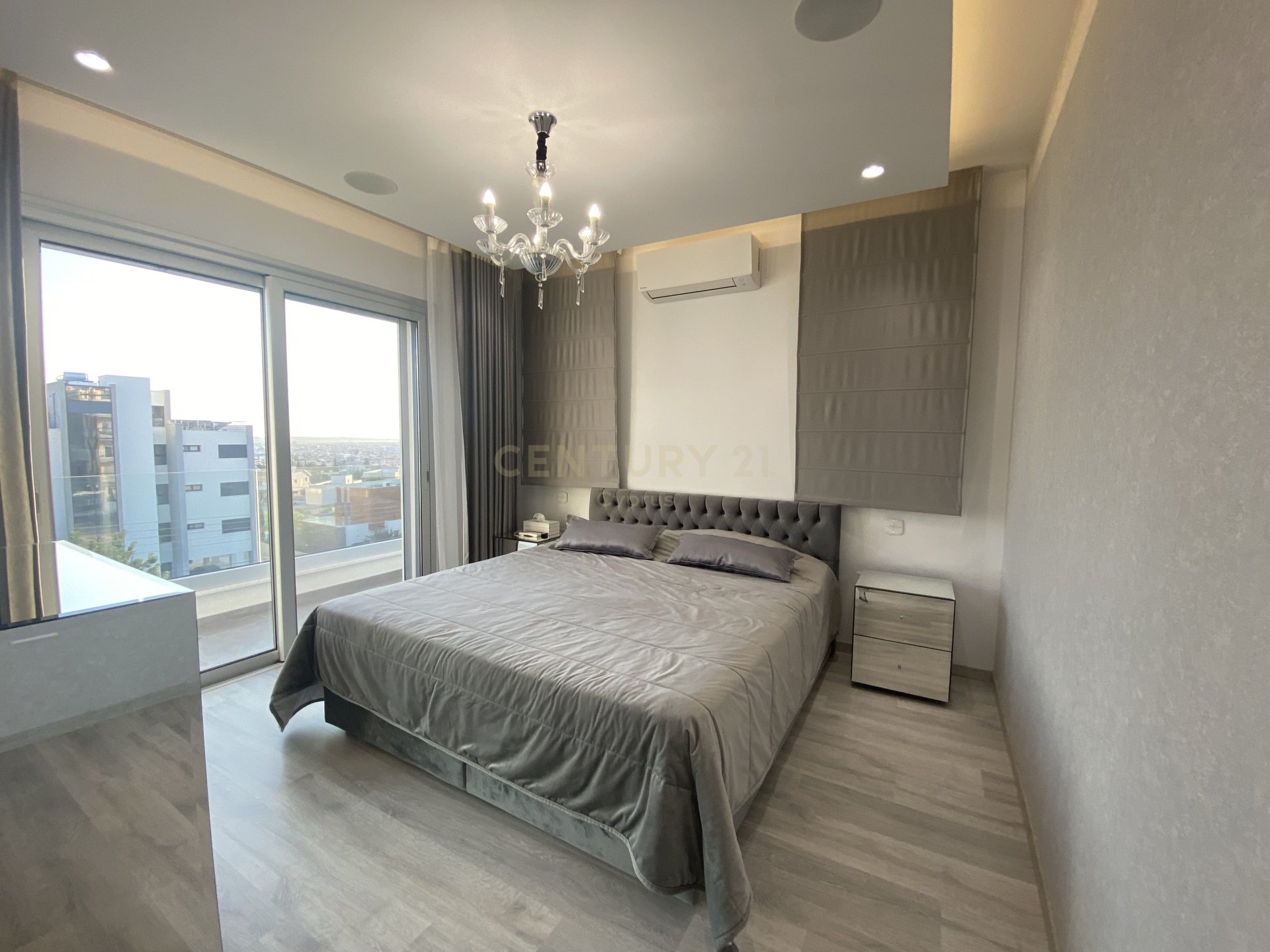 4 bedrooms Apartment in Mesa Geitonia, Limassol, Cyprus No. 22175