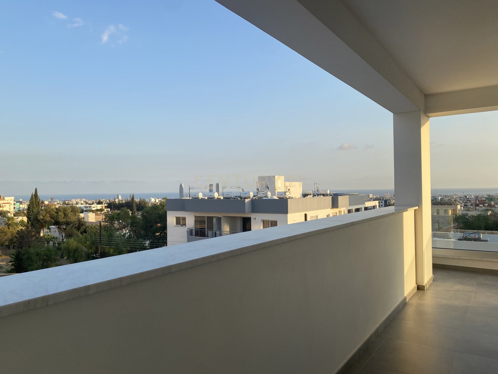 4 bedrooms Apartment in Mesa Geitonia, Limassol, Cyprus No. 22175