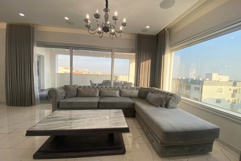 4 bedrooms Apartment in Mesa Geitonia, Limassol, No. 22175 2