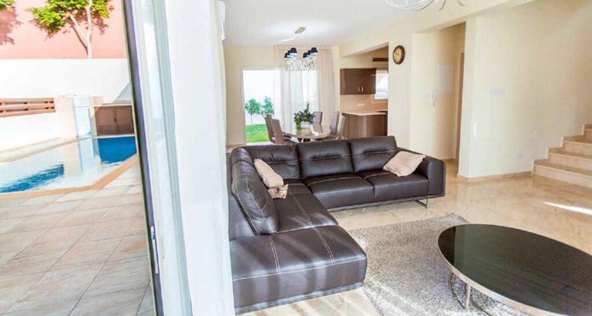 3 bedrooms Villa in Limassol, Cyprus No. 38894