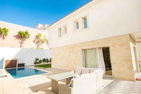 Вилла с 3 спальнями в Лимассол, Лимасол, № 38894 11