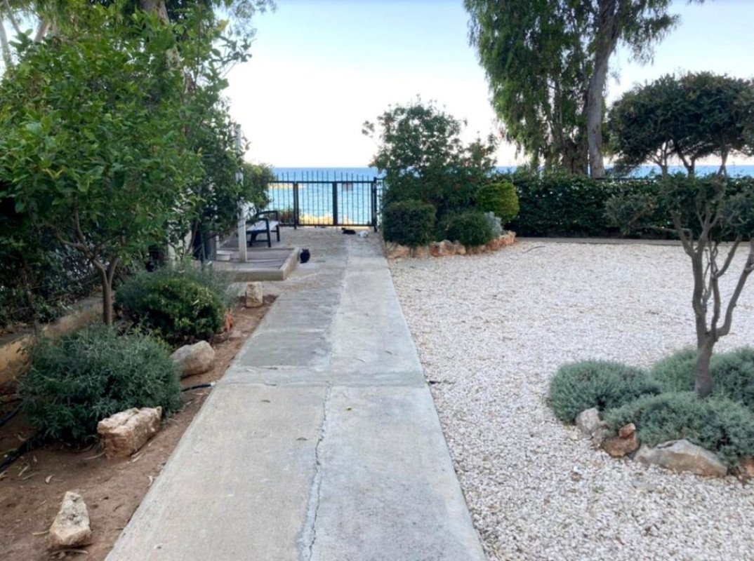 3 bedrooms Apartment in Limassol, Cyprus No. 38893