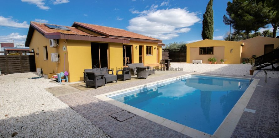 3 bedrooms Villa in Moni, Limassol,  No. 7517