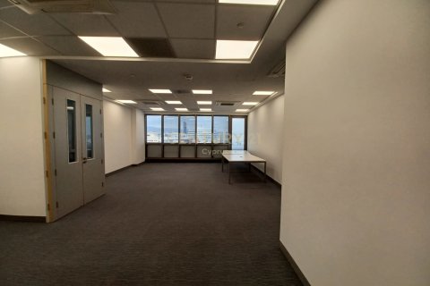 Офис 373м2 в Лимассол, Лимасол,  № 54179 4