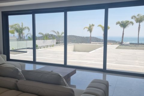 4 bedrooms Villa in Parekklisia, Limassol,  No. 45322 6