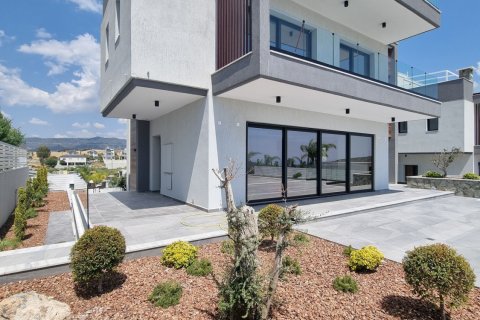 4 bedrooms Villa in Parekklisia, Limassol,  No. 45322 2
