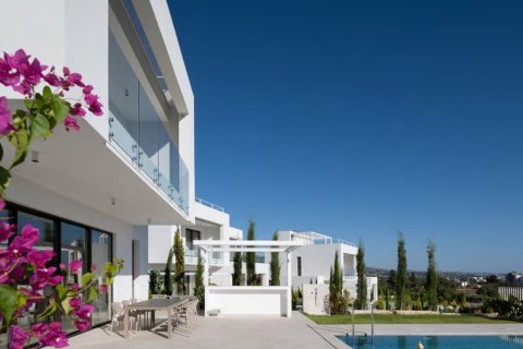 4 bedrooms Villa in Pegeia, Paphos,  No. 45320 4