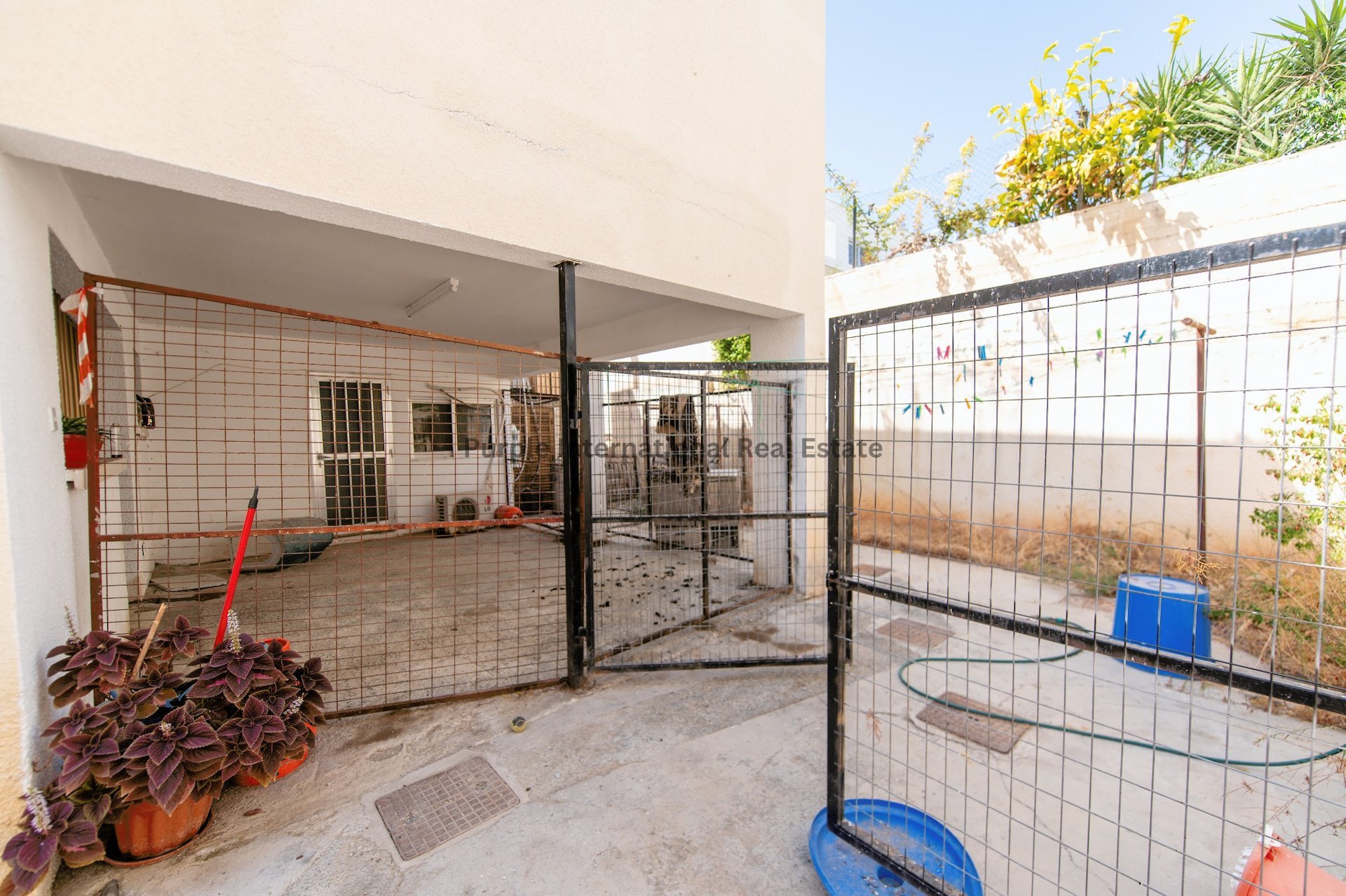 7 bedrooms Villa in Agios Nektarios, Limassol, Cyprus No. 8004