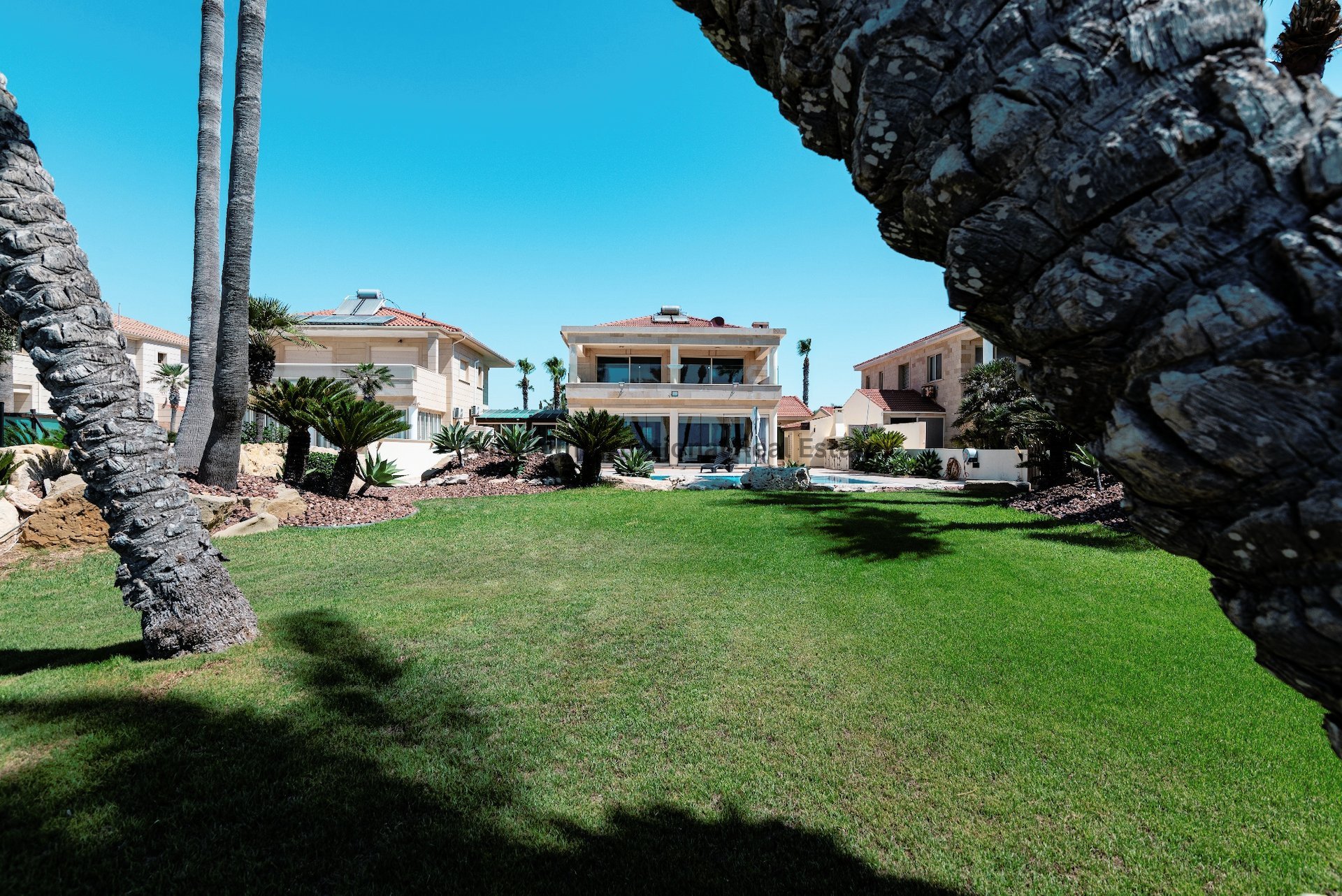4 dormitorios Villa en Kiti, Larnaka, Chipre No. 8005