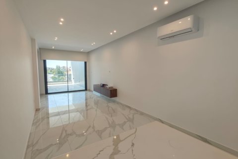 2 bedrooms Apartment in Larnaka,  No. 51564 4