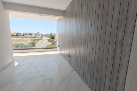 2 bedrooms Apartment in Larnaka,  No. 51564 6