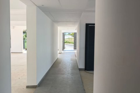 2 bedrooms Apartment in Larnaka,  No. 51564 3