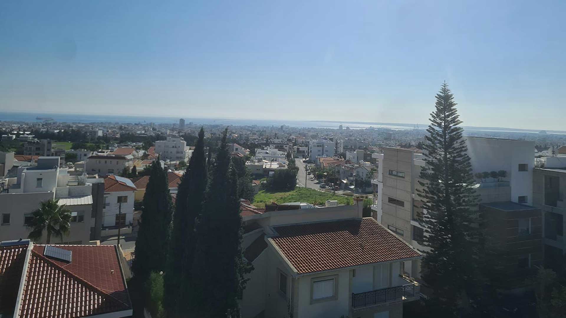 2 bedrooms Penthouse in Agios Athanasios, Limassol, Cyprus No. 28630