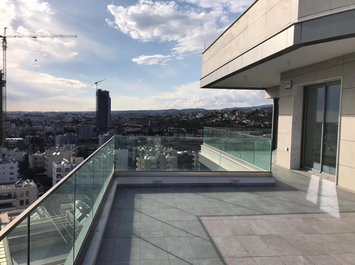 3 bedrooms Apartment in Agios Tychonas, Limassol, Cyprus No. 51550