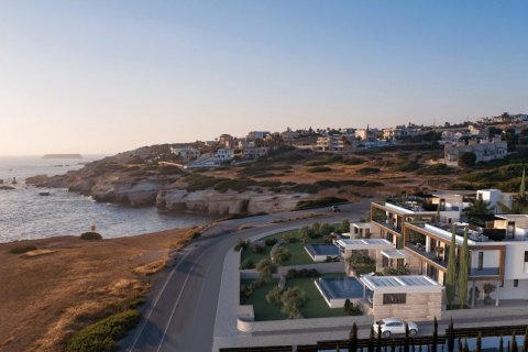 5 bedrooms Villa in Paphos,  No. 48707