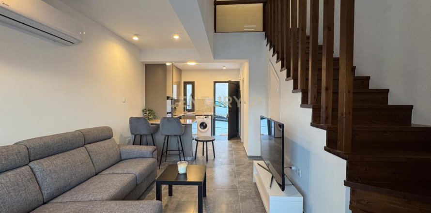 1 chambre Duplex à Agios Tychonas, Limassol,  No. 57156