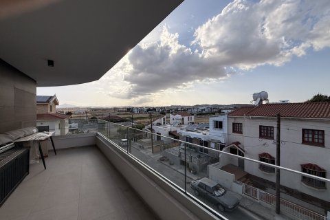 2 bedrooms Apartment in Larnaca, Larnaka,  No. 52415 3