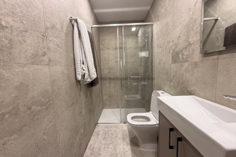 2 bedrooms Apartment in Larnaca, Larnaka,  No. 52415 6