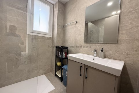 2 bedrooms Apartment in Larnaca, Larnaka,  No. 52415 5