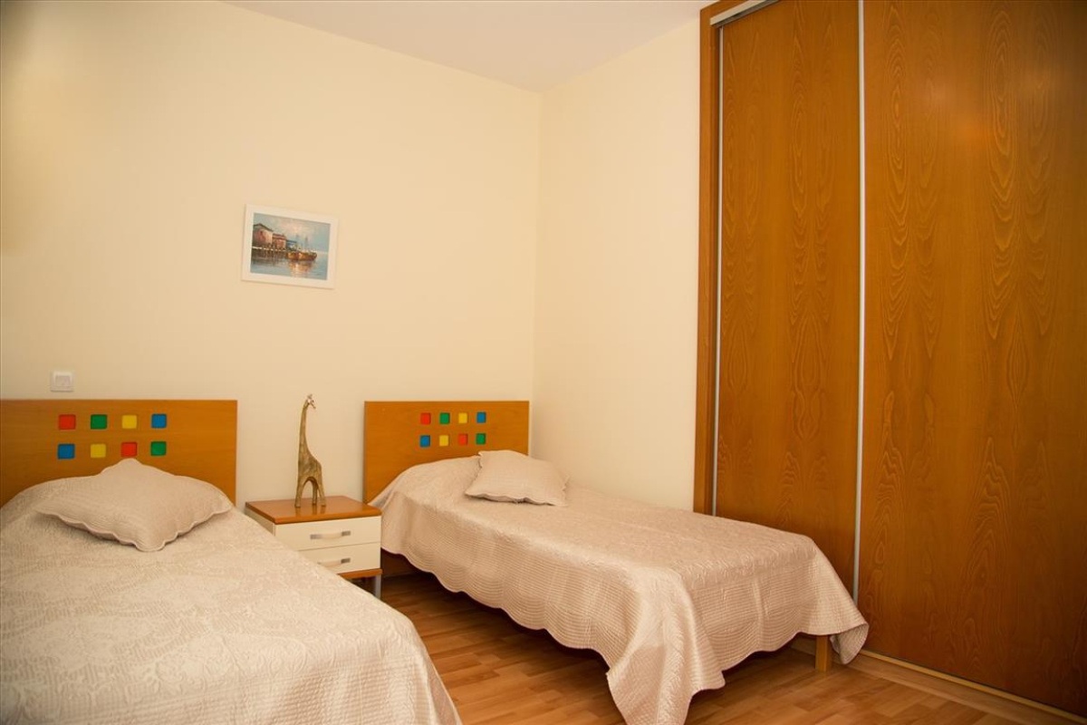 3 bedrooms Apartment in Limassol, Cyprus No. 38360