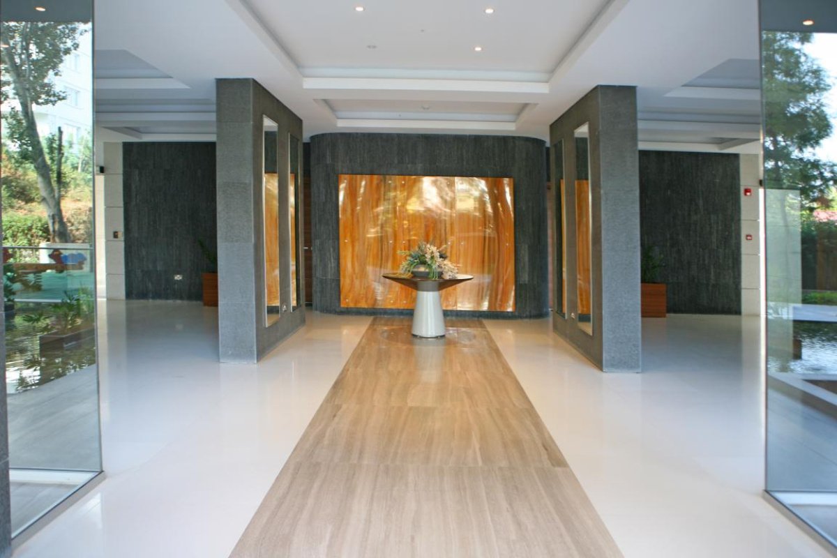 3 bedrooms Apartment in Limassol, Cyprus No. 38357