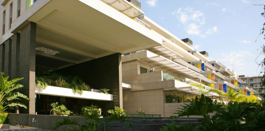 3 dormitorios Apartamento en Limassol,  No. 38357