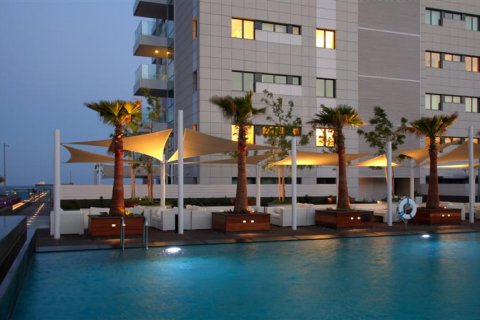 3 bedrooms Apartment in Nicosia,  No. 38361