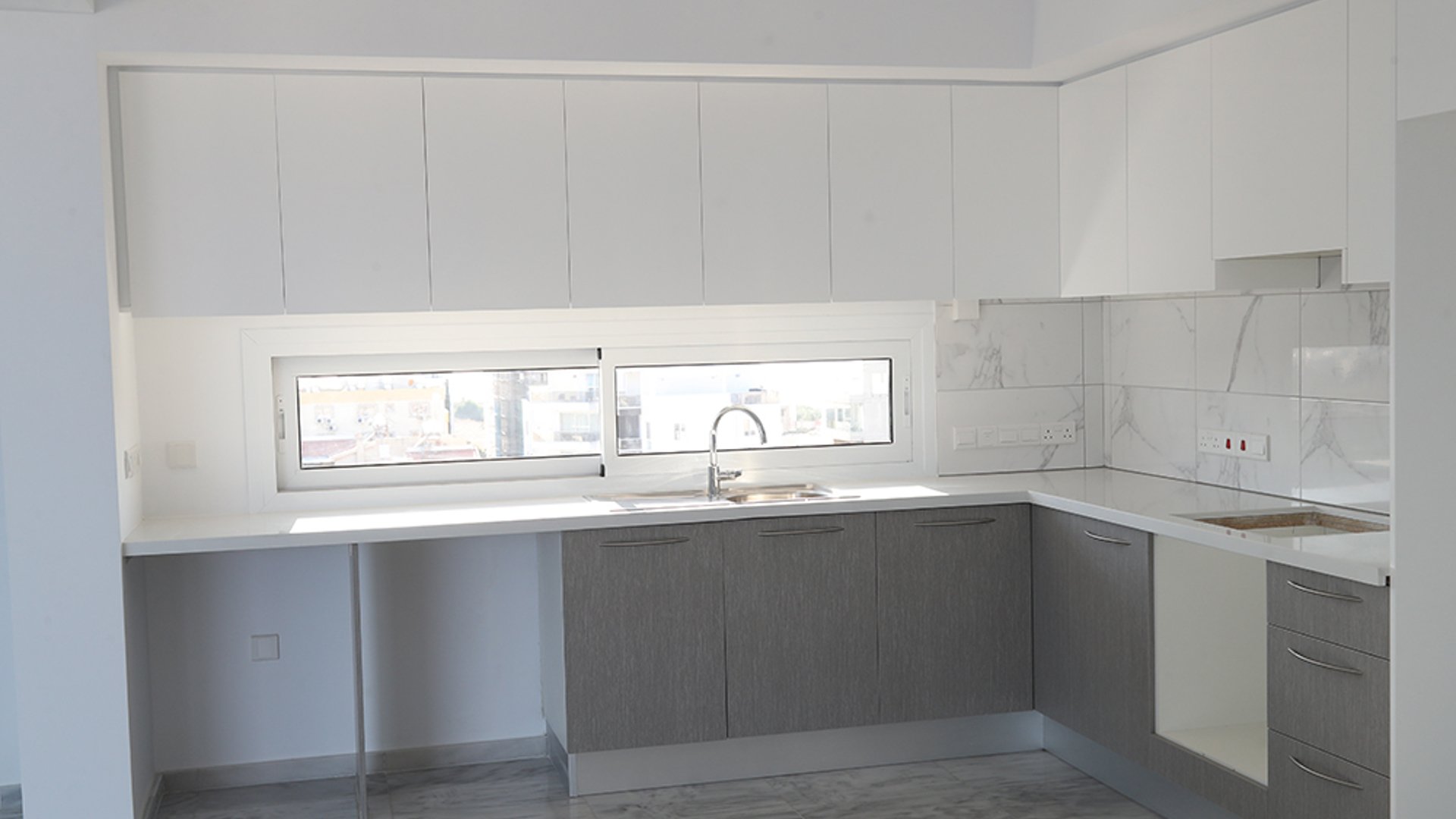 2 bedrooms Apartment in Larnaca, Larnaka, Cyprus No. 26425