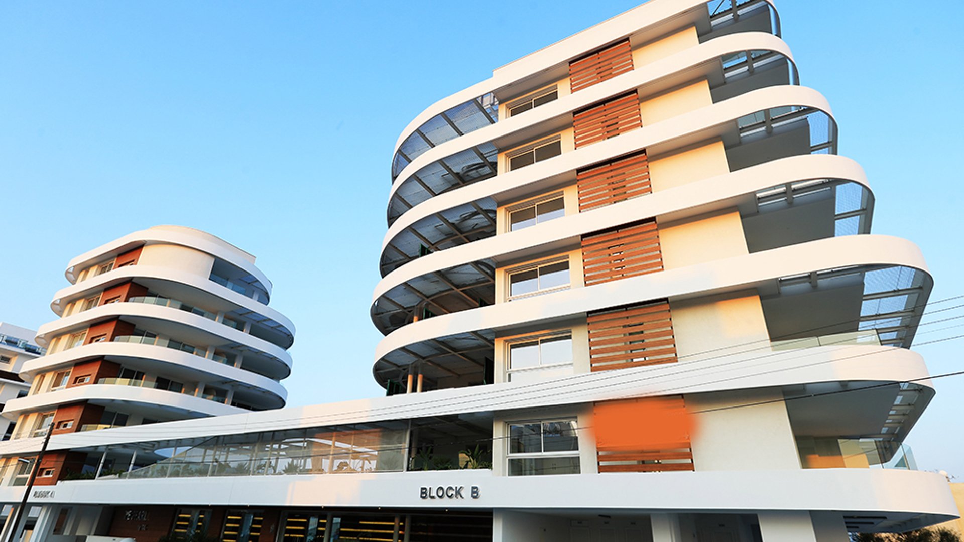 2 bedrooms Apartment in Larnaca, Larnaka, Cyprus No. 26425