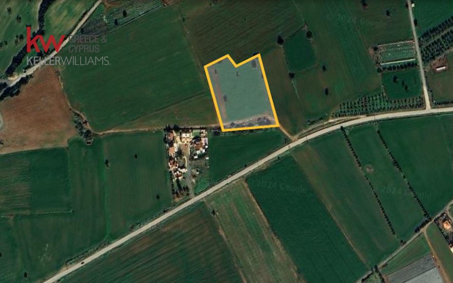 Земельный участок 10368м2 в Аламинос, Ларнака, Кипр № 40580
