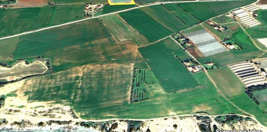 10368m2 Land in Alaminos, Larnaka,  No. 40580