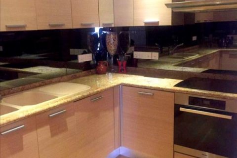 3 bedrooms Apartment in Limassol,  No. 38260 5