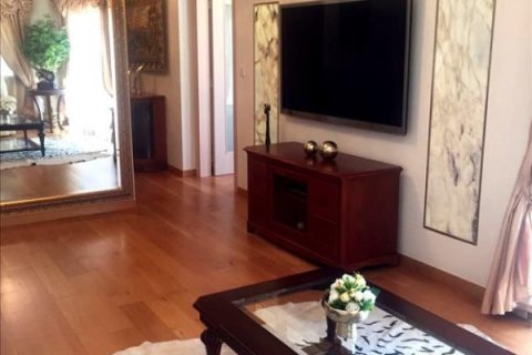 3 bedrooms Apartment in Limassol,  No. 38260 2