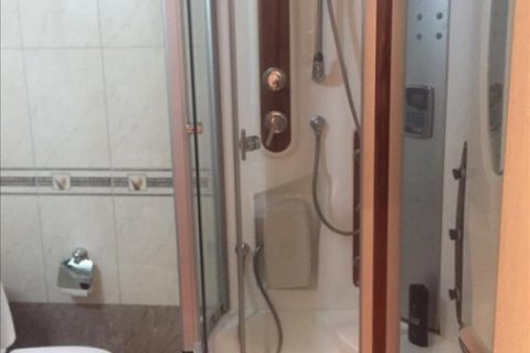 3 bedrooms Apartment in Limassol,  No. 38260 7