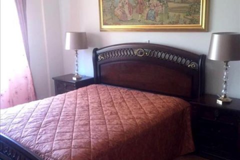 3 bedrooms Apartment in Limassol,  No. 38260 8