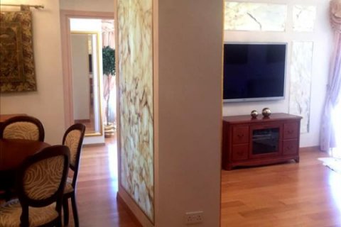 3 bedrooms Apartment in Limassol,  No. 38260 10