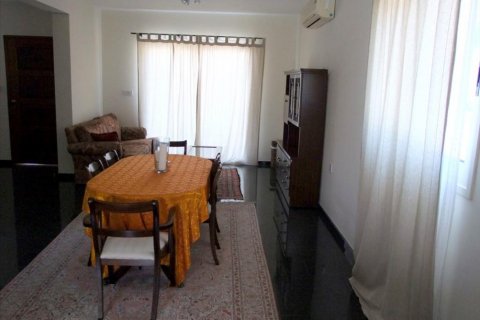 4 bedrooms Villa in Limassol,  No. 38263 3