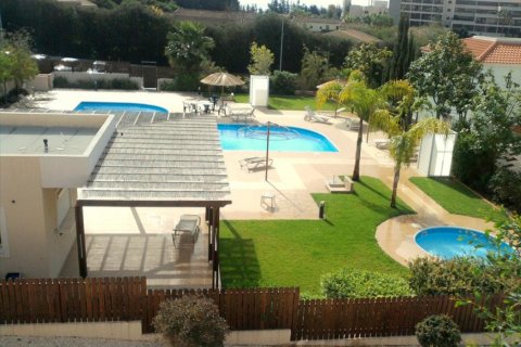 4 bedrooms Villa in Limassol,  No. 38263 5