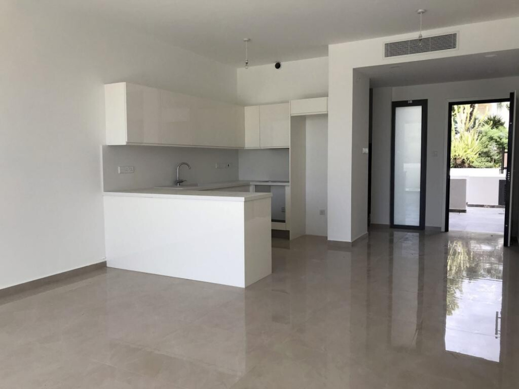 3 bedrooms Townhouse in Limassol, Cyprus No. 38257