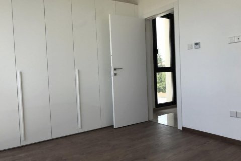 3 bedrooms Townhouse in Limassol,  No. 38257 9