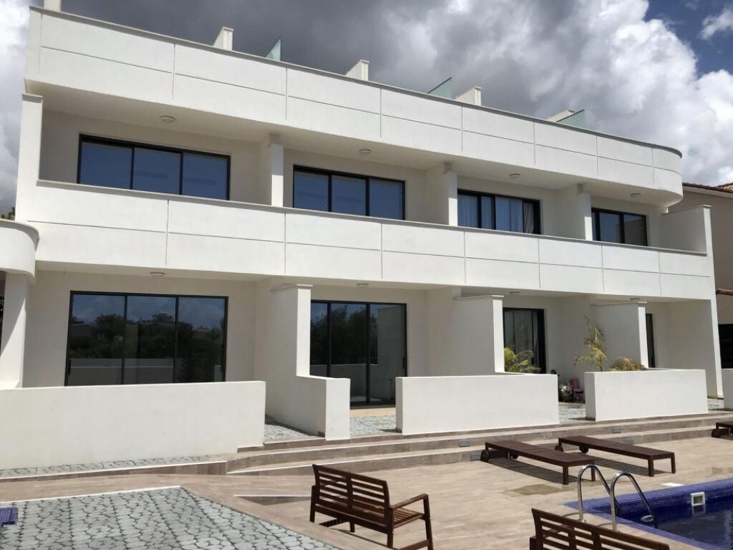 3 bedrooms Townhouse in Limassol, Cyprus No. 38257