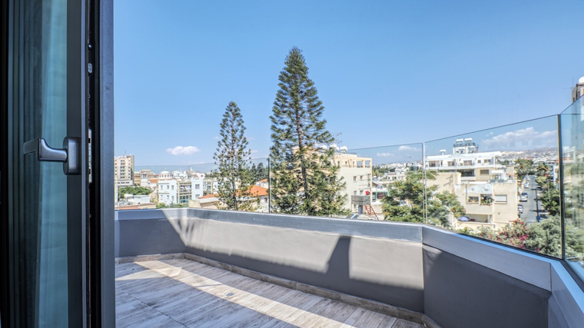 3 bedrooms Apartment in Neapolis, Limassol, Cyprus No. 27341