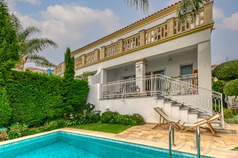 4 chambres Villa à Limassol, Chypre No. 27340