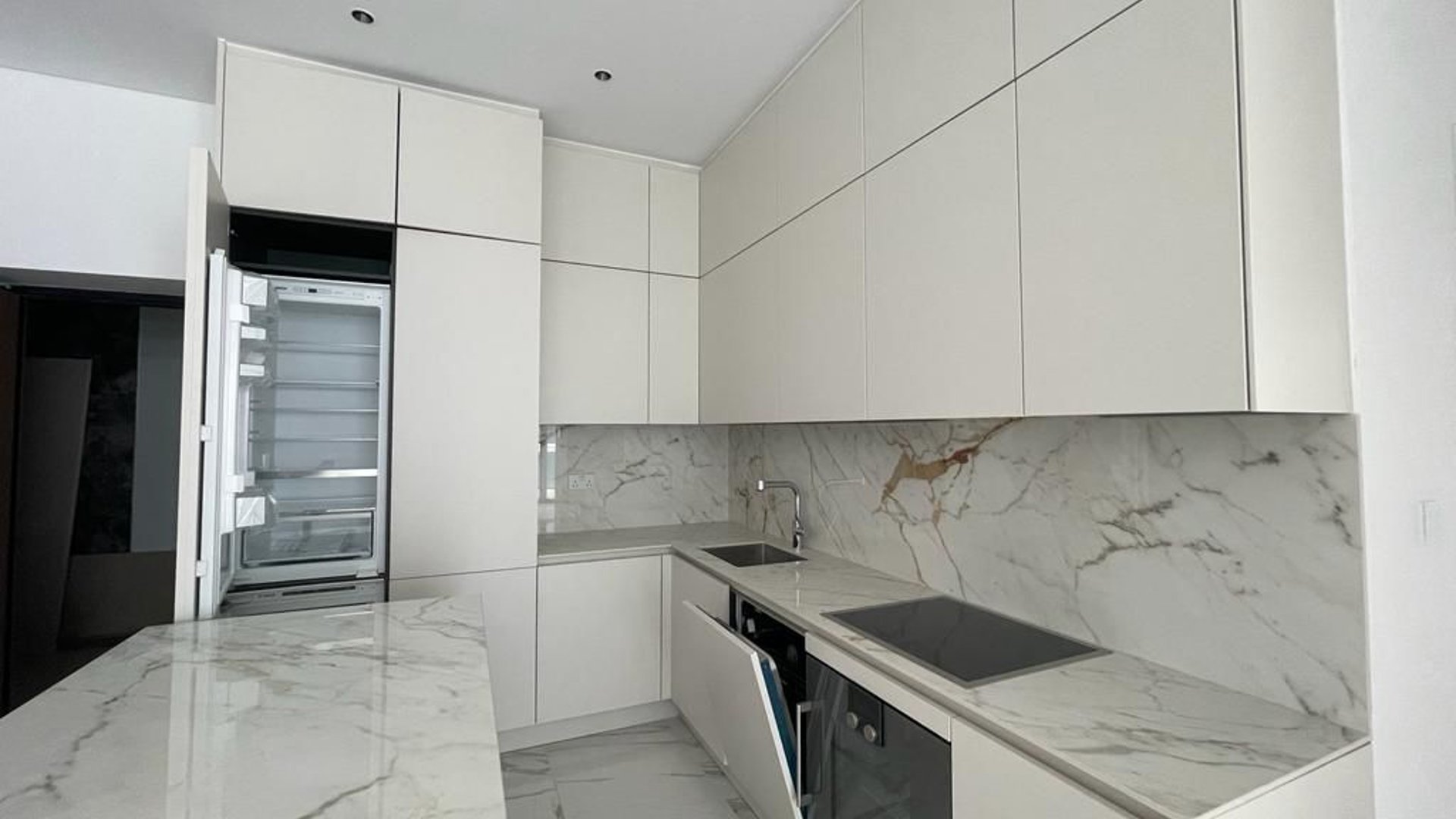 2 chambres Appartement à Neapolis, Limassol, Chypre No. 27354