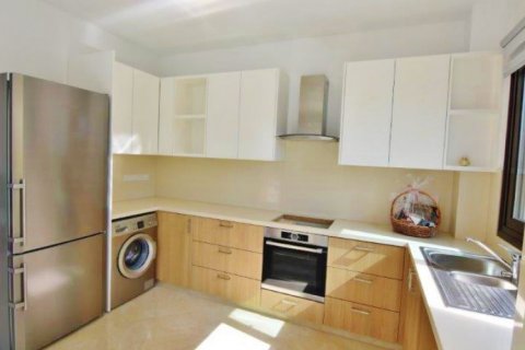 Вилла с 3 спальнями в Пафос,  № 38552 4